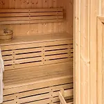 Prázdninový dům Beautiful In With Sauna *