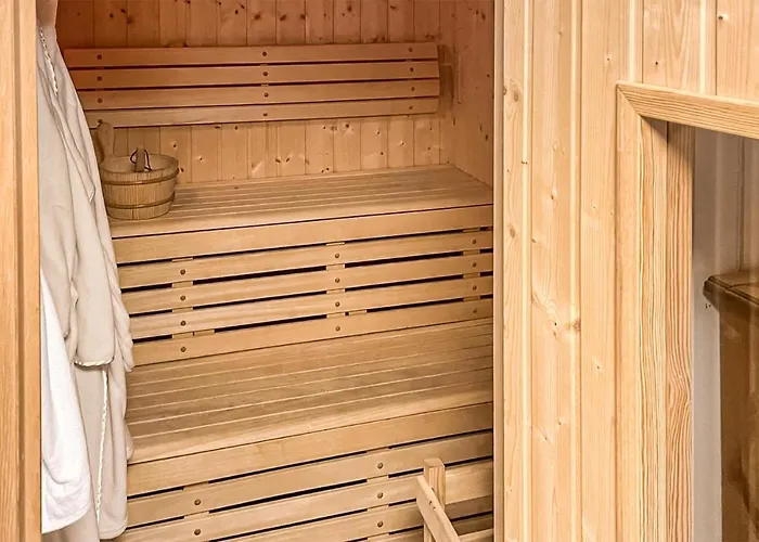 Vakantiehuis Beautiful In With Sauna *